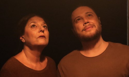 Espetáculo “Querido Filho, Querida Mãe” chega a Volta Redonda antes de representar o Brasil no México